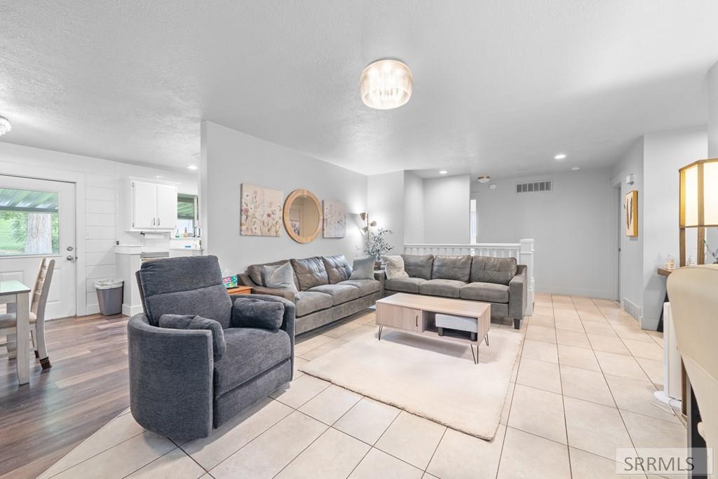 1617 Monte Vista Drive