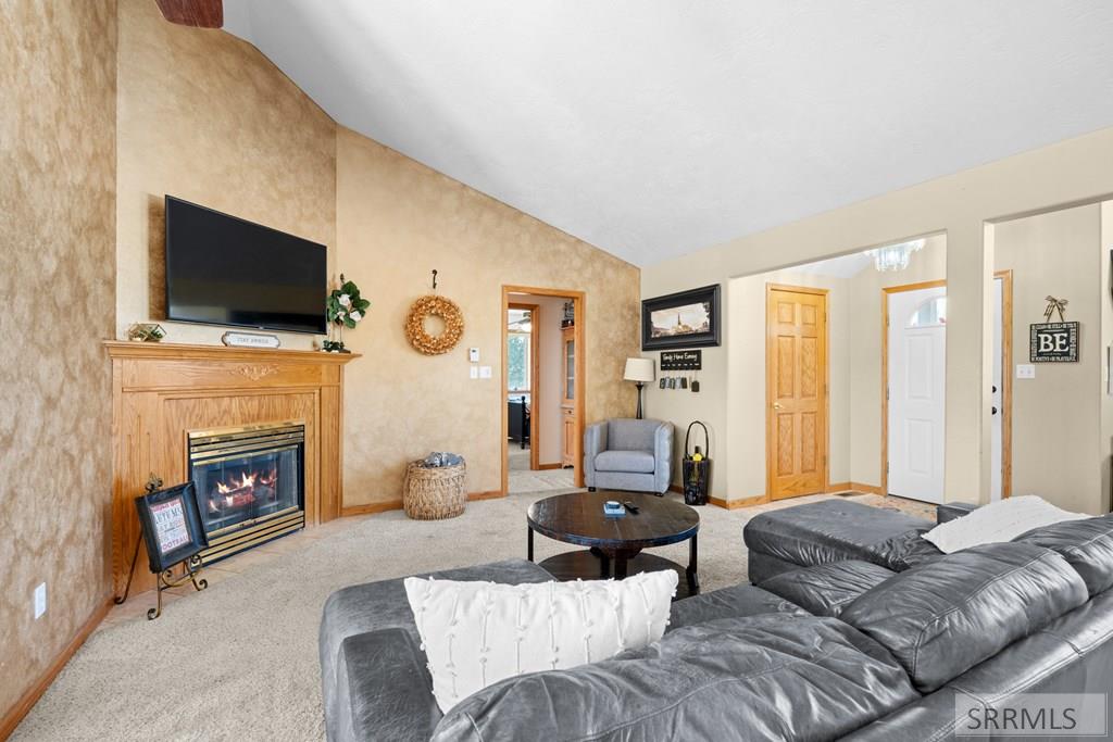 6002 E Sunnyside Road