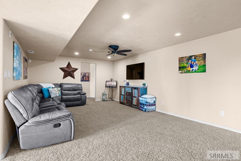 6002 E Sunnyside Road