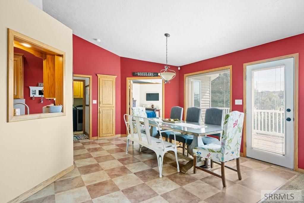 6002 E Sunnyside Road