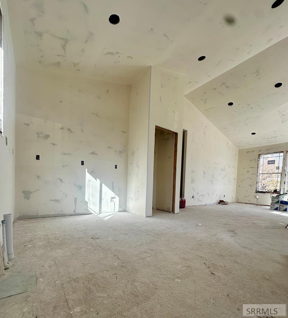 1560 Dartmouth Drive