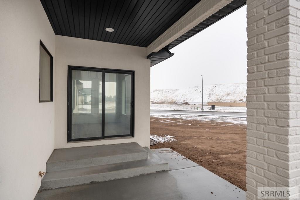 5707 Long Cove Drive