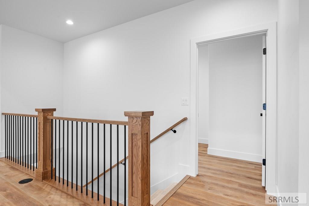 5707 Long Cove Drive