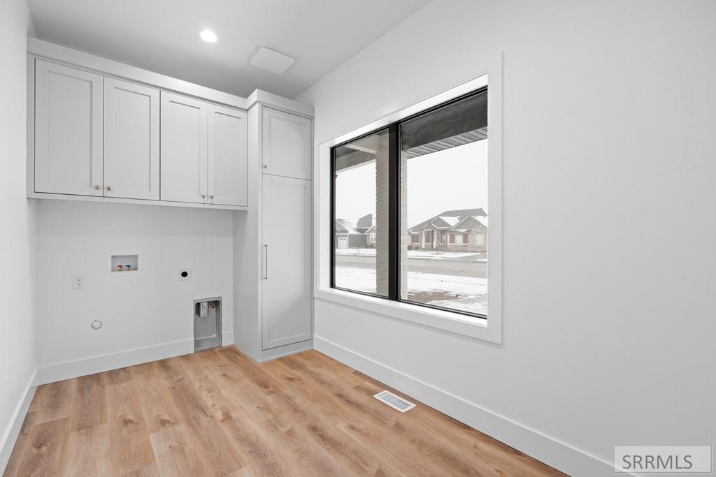 5707 Long Cove Drive