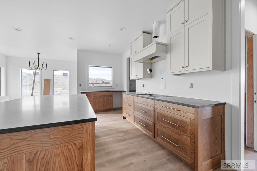 5707 Long Cove Drive