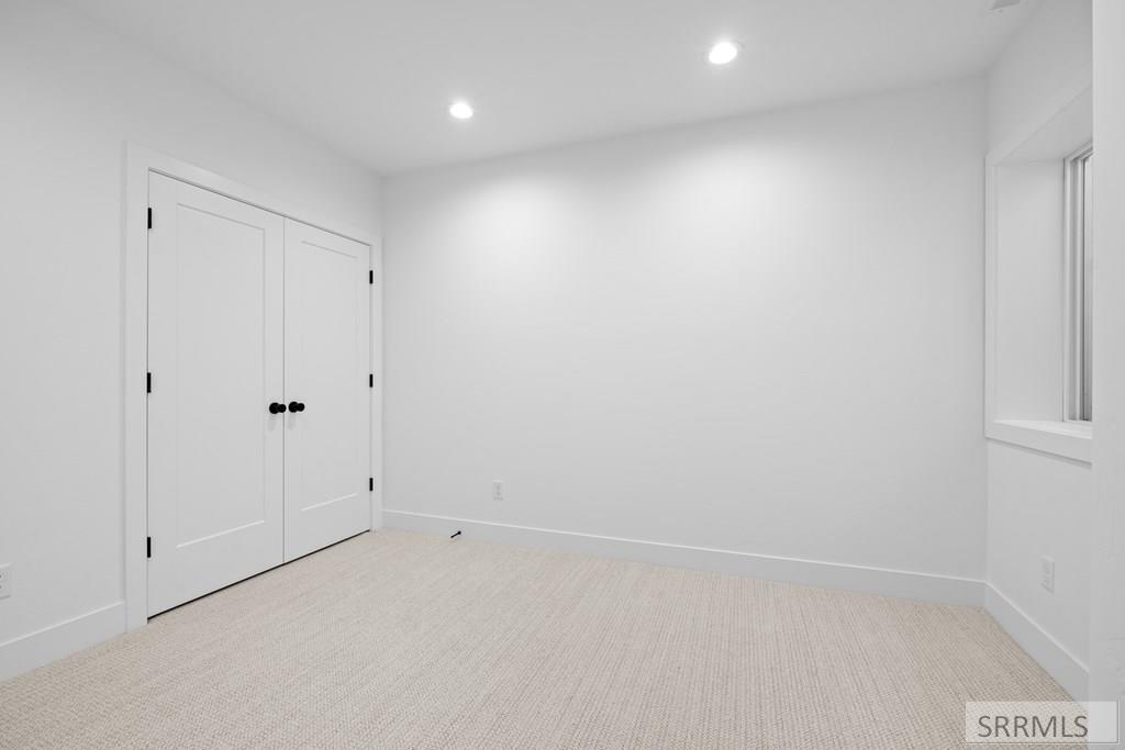 5707 Long Cove Drive