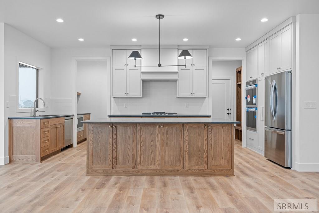 5707 Long Cove Drive