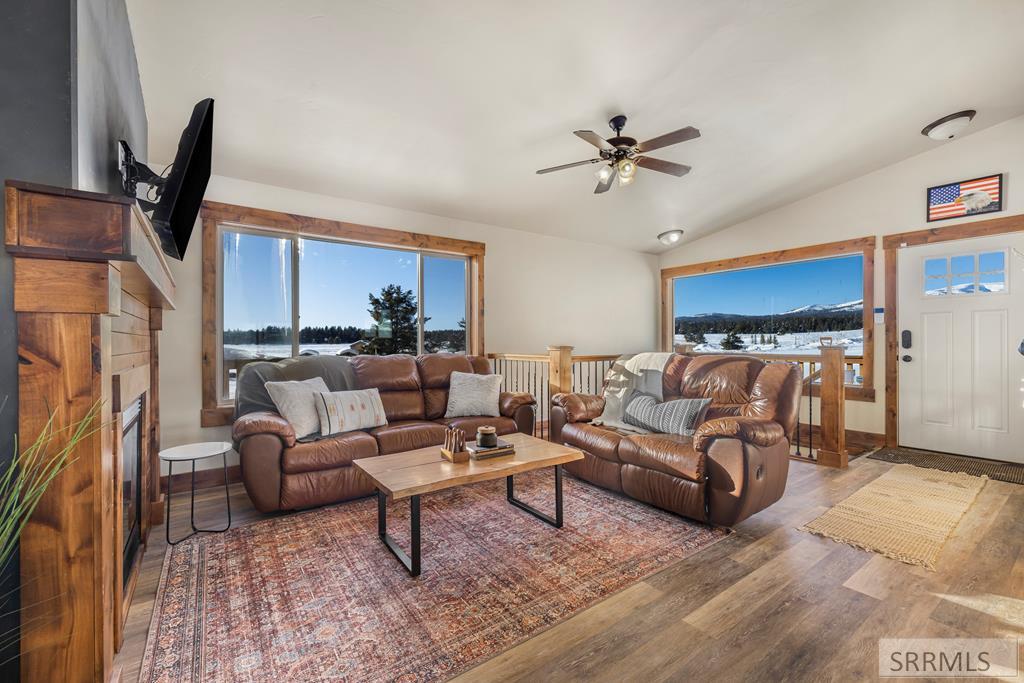 3987 Dirk Drive