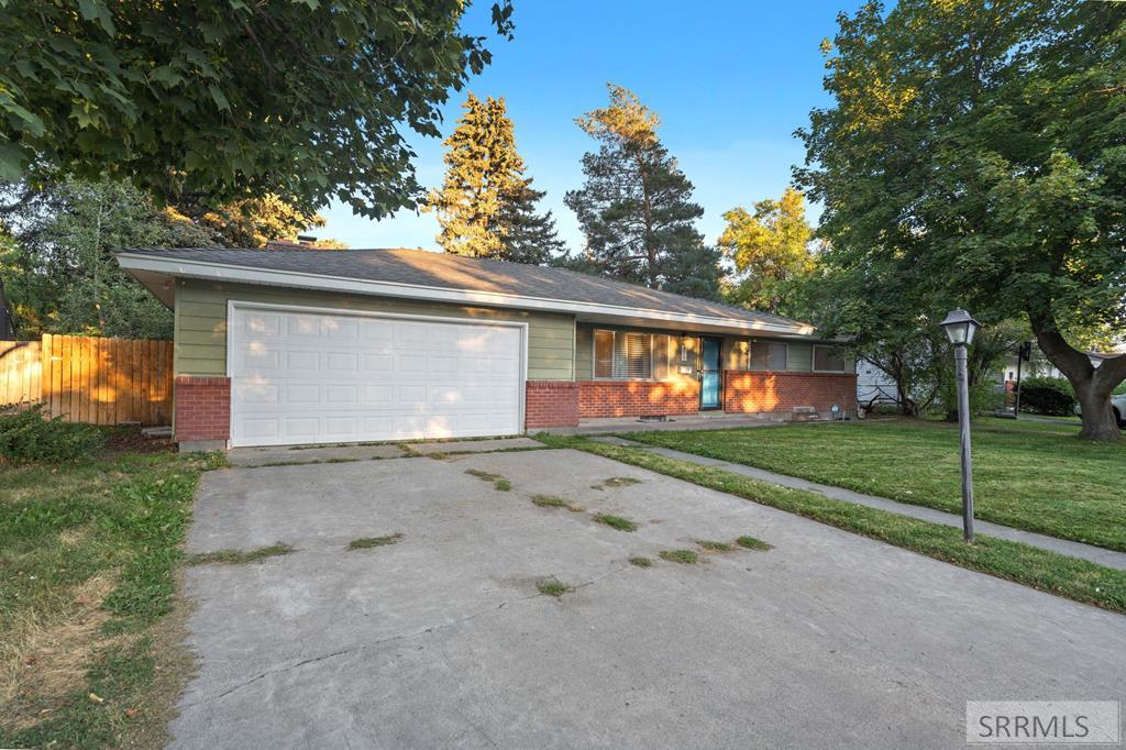 476 Davidson Drive