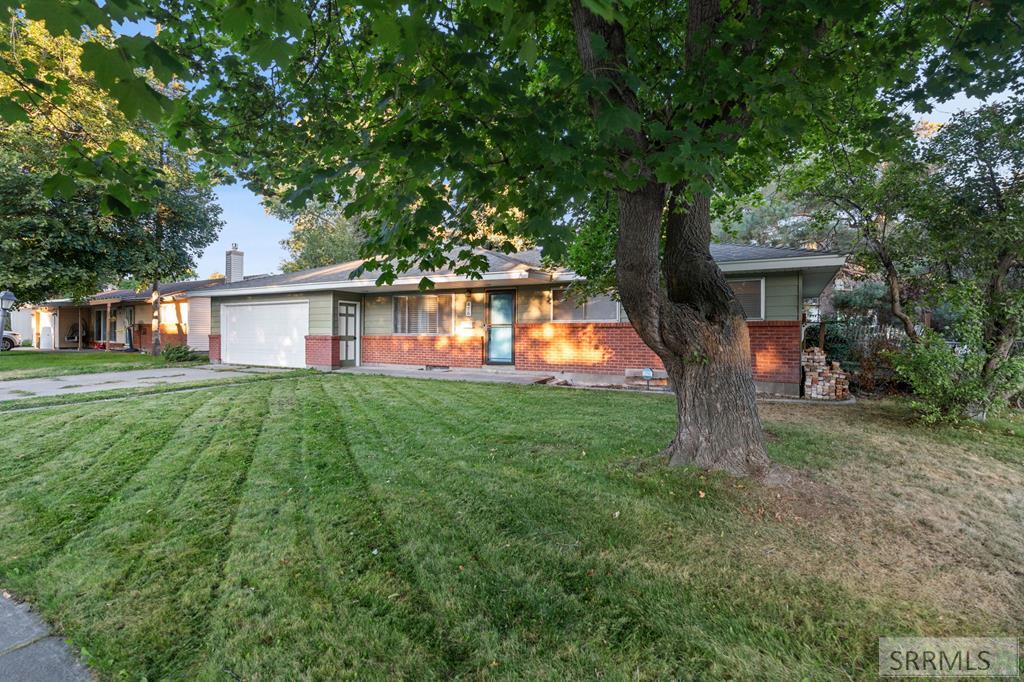 476 Davidson Drive