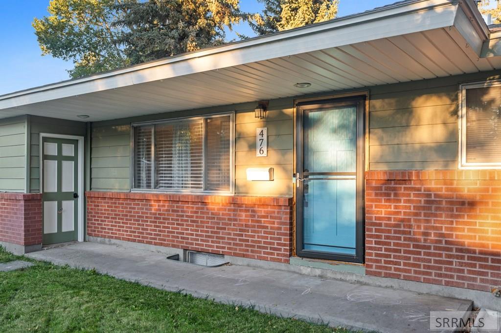 476 Davidson Drive