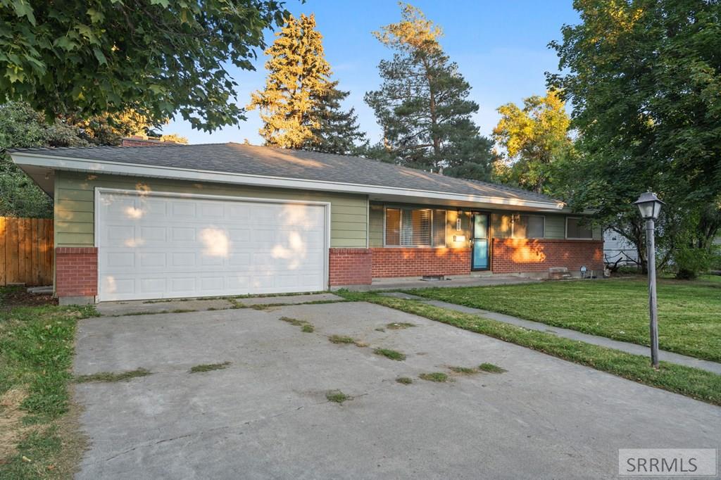 476 Davidson Drive