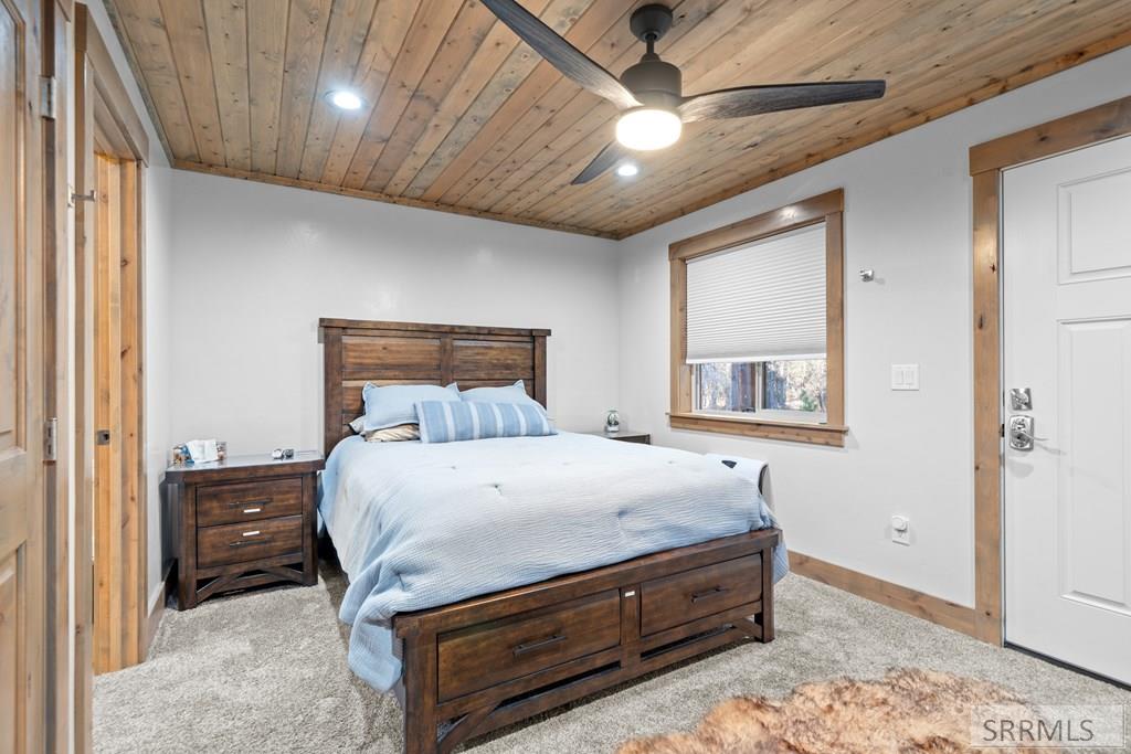 3770 Arctic Fox Drive