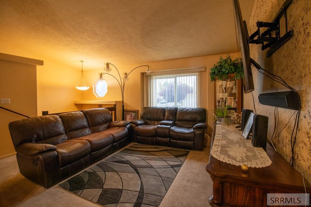 209 Donna Drive, Idaho Falls