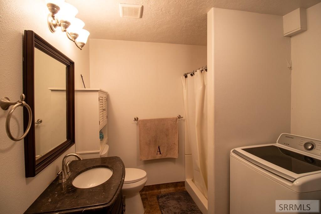 209 Donna Drive, Idaho Falls