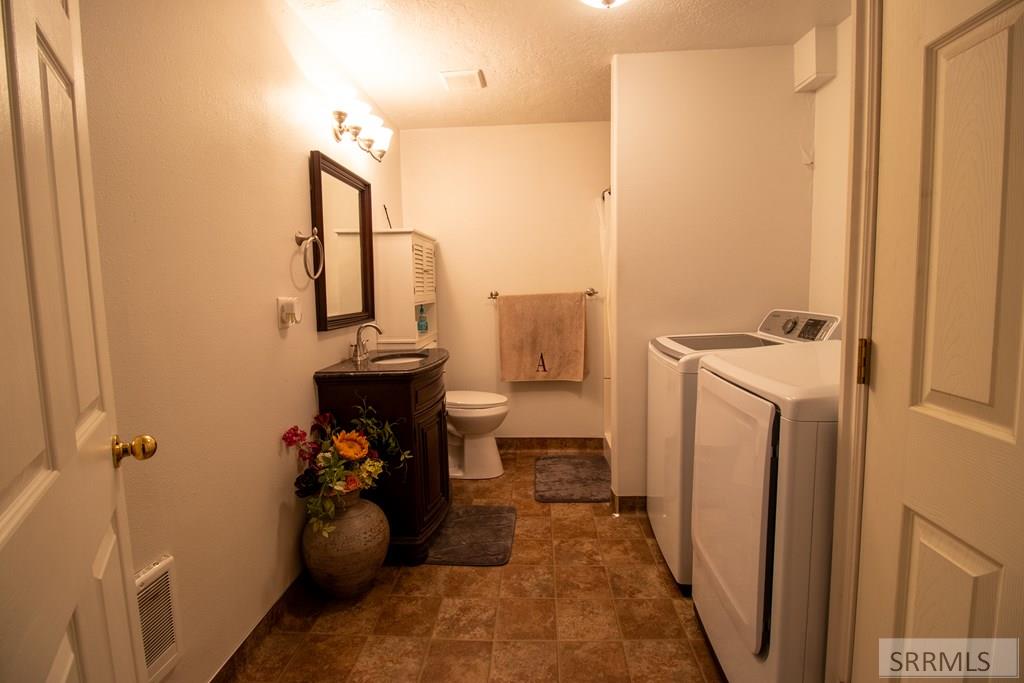 209 Donna Drive, Idaho Falls