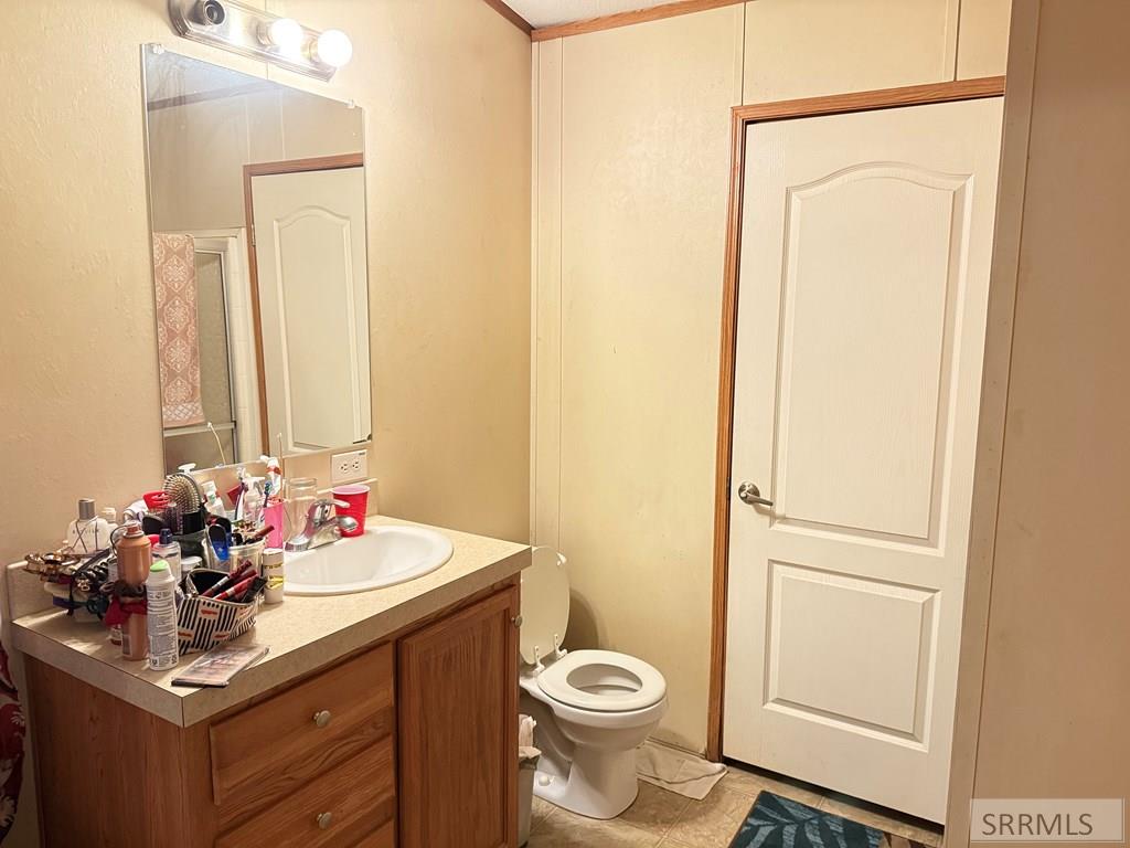 9180 S 1000 W, Victor