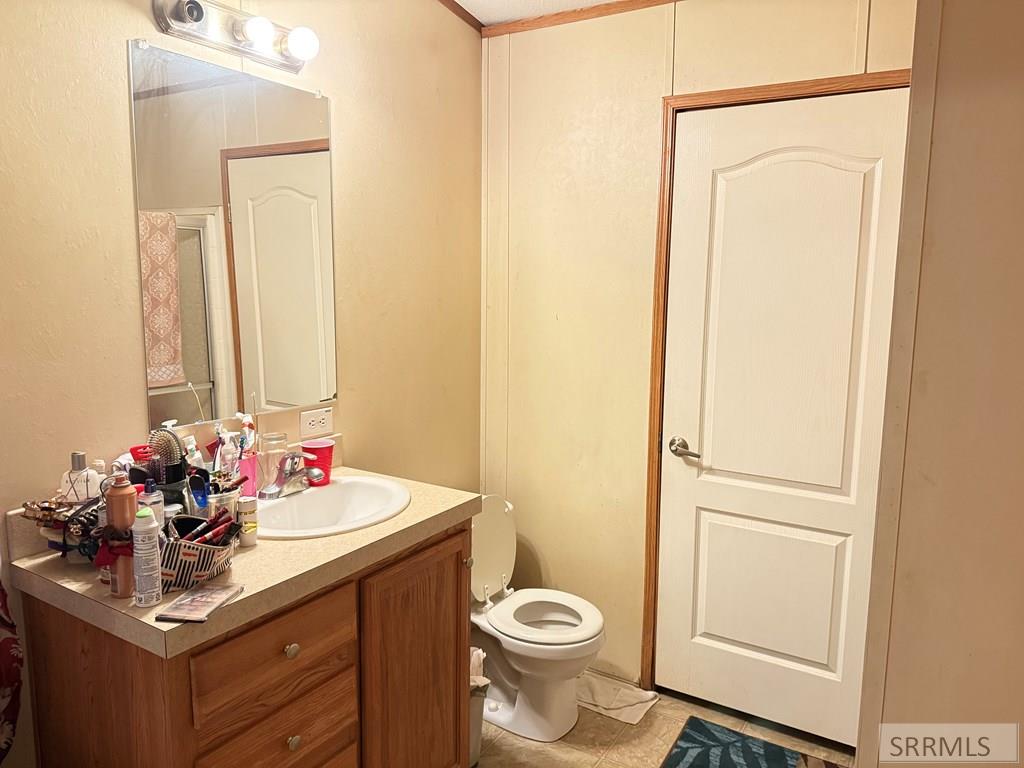 9180 S 1000 W, Victor