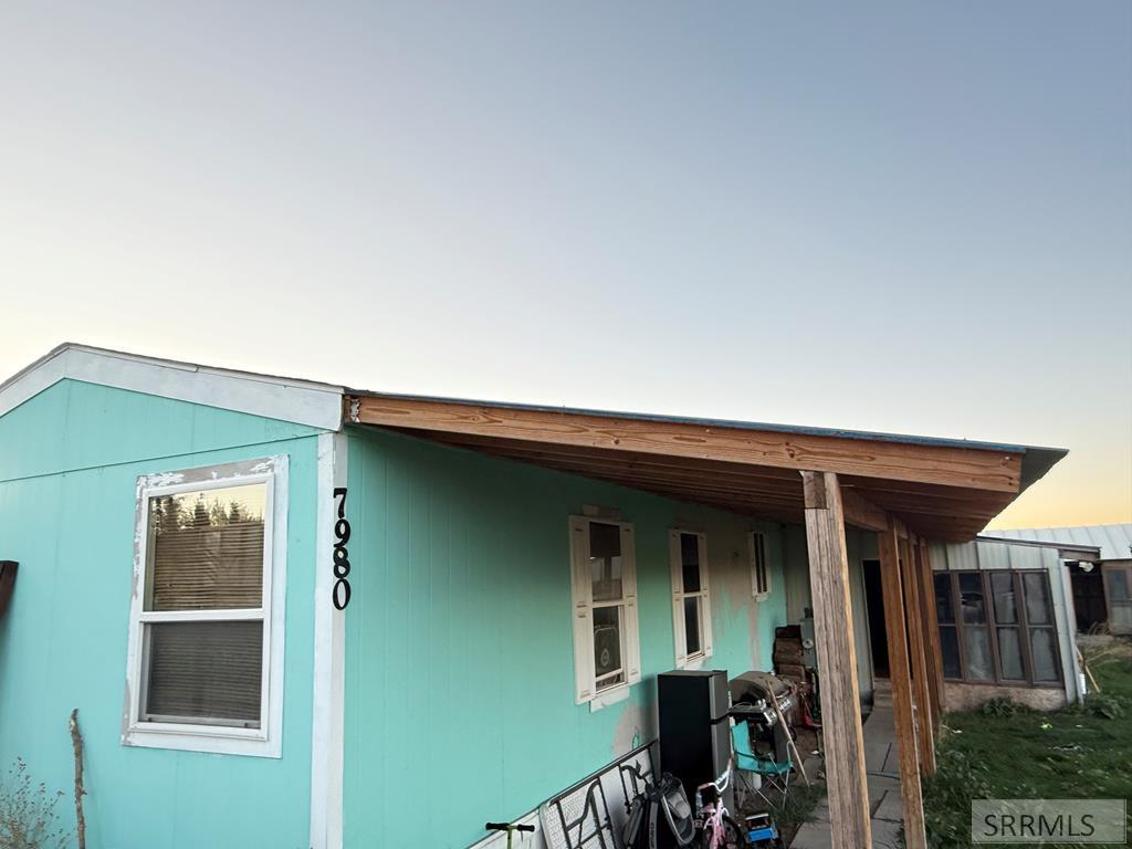 9180 S 1000 W, Victor