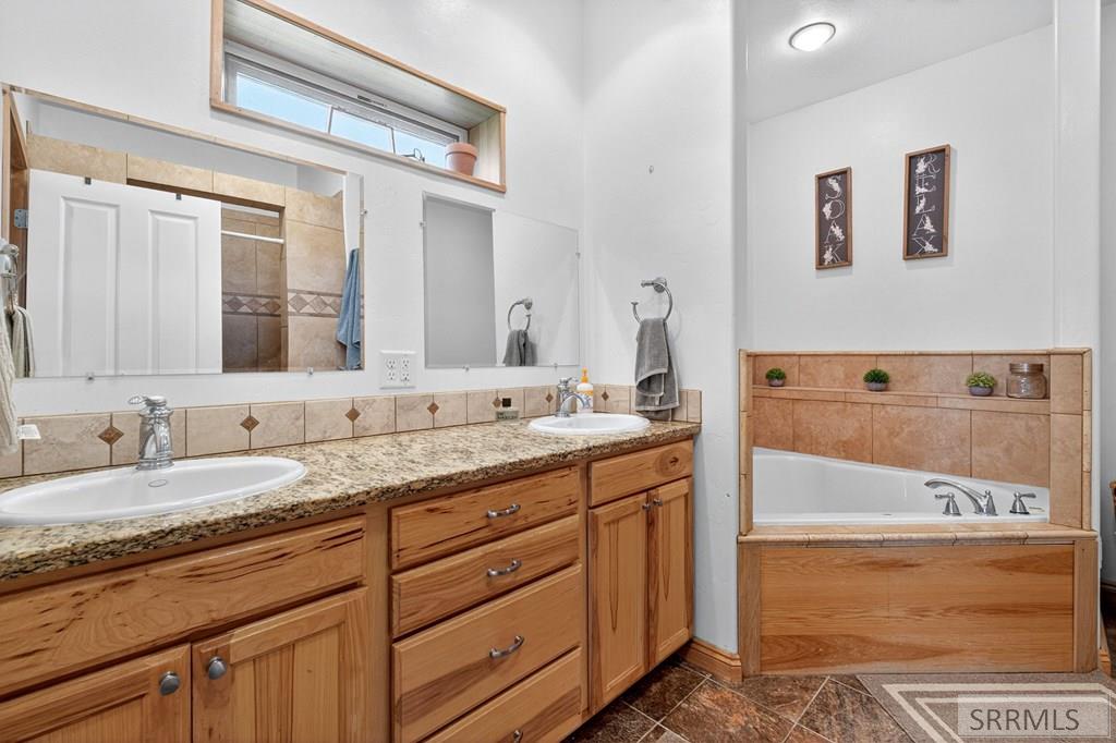 1287 N 1130 E, Shelley