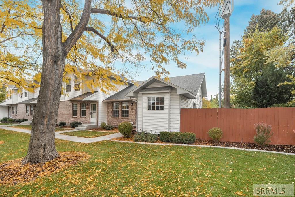 2424 S St Clair Avenue, Idaho Falls