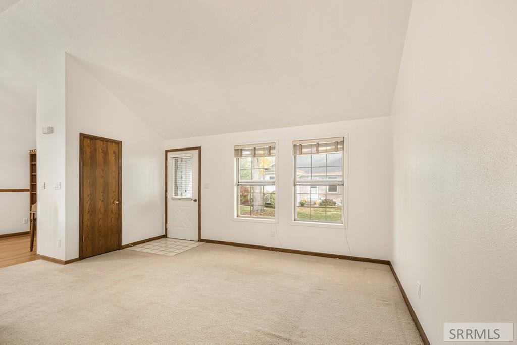 2424 S St Clair Avenue, Idaho Falls