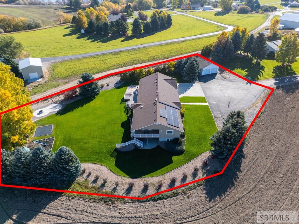 538 E 1250 N, Shelley