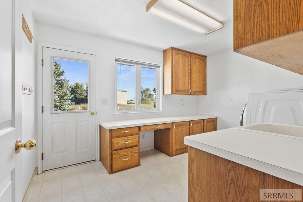 538 E 1250 N, Shelley