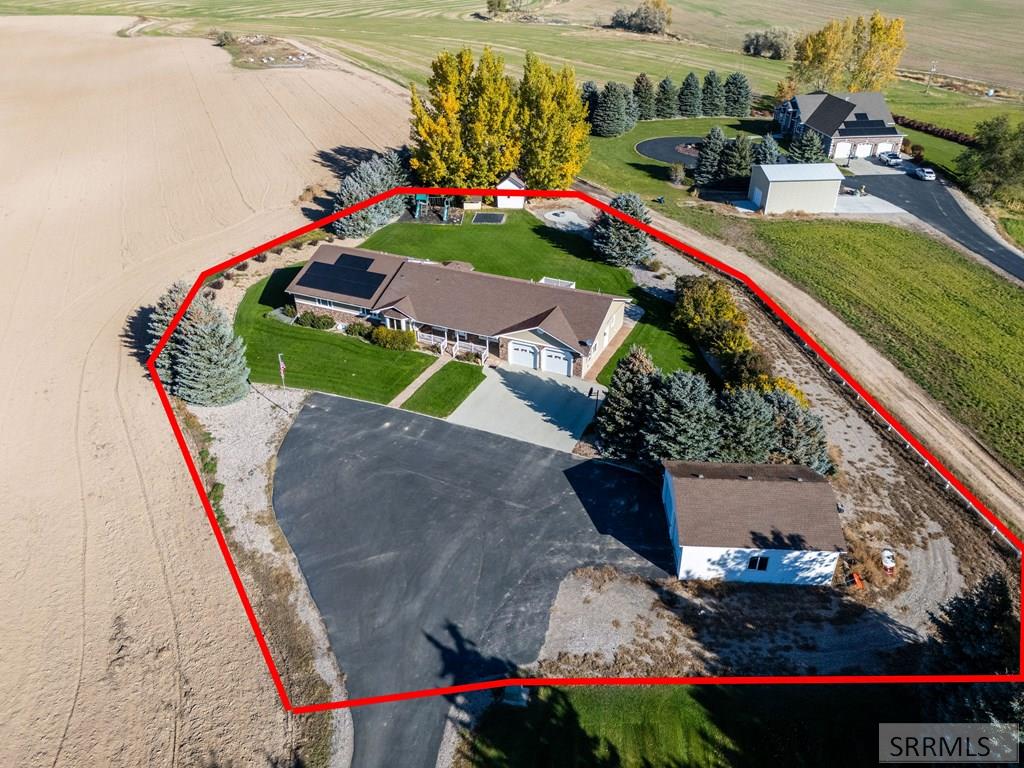 538 E 1250 N, Shelley