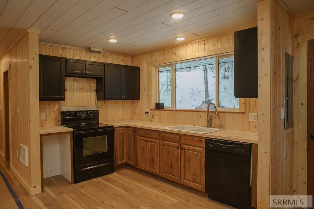 6 Upper Coyote Hollow