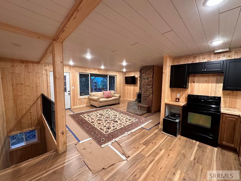 6 Upper Coyote Hollow