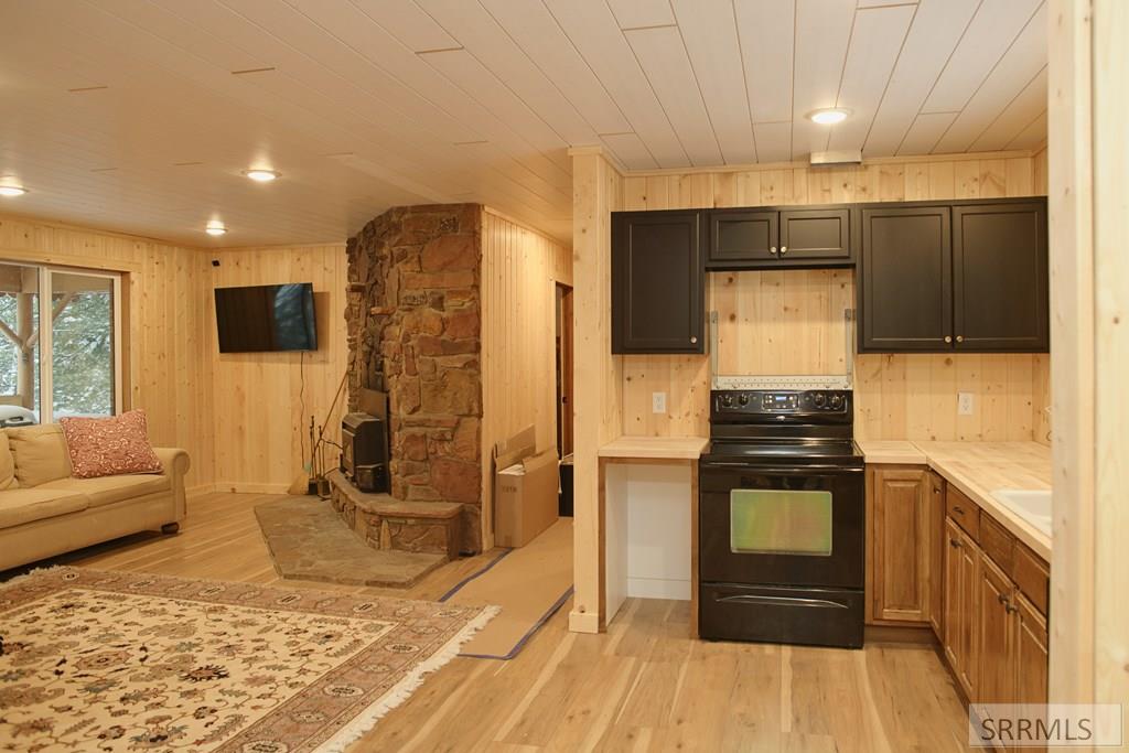 6 Upper Coyote Hollow