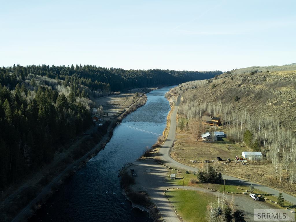 1600 Cherry Butte Road