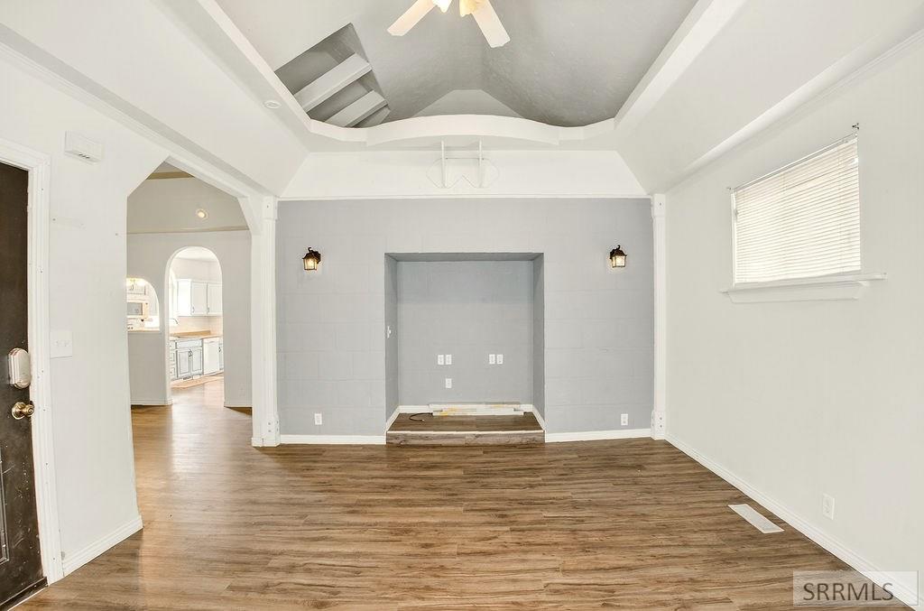 941 N Harrison Avenue