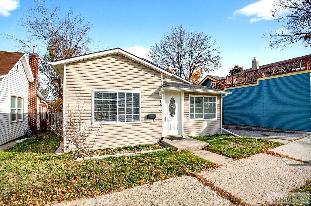 12o N Lincoln Avenue