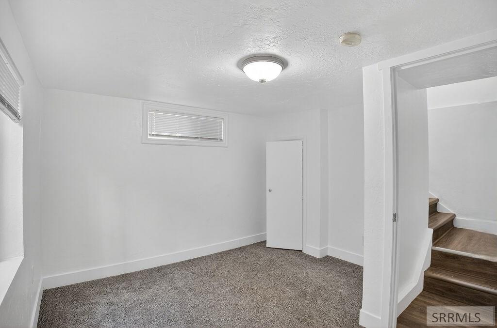 12o N Lincoln Avenue