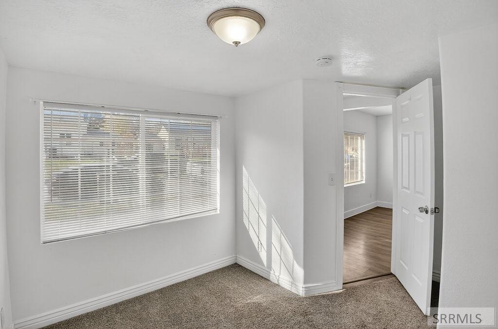 12o N Lincoln Avenue