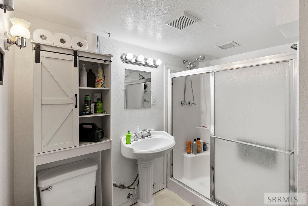 1046 E Lander Street