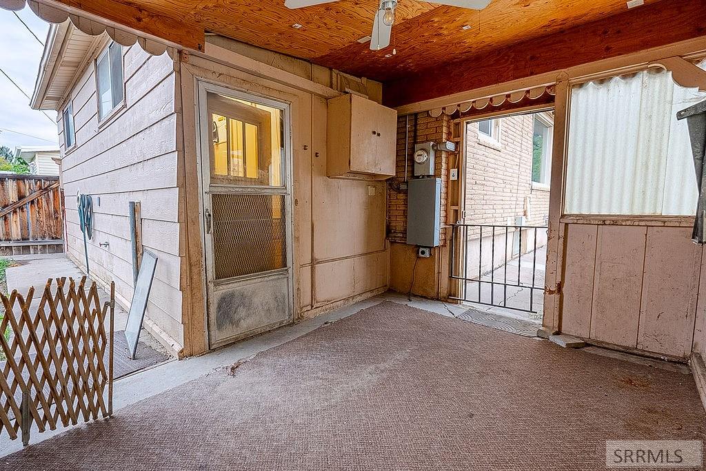 1046 E Lander Street