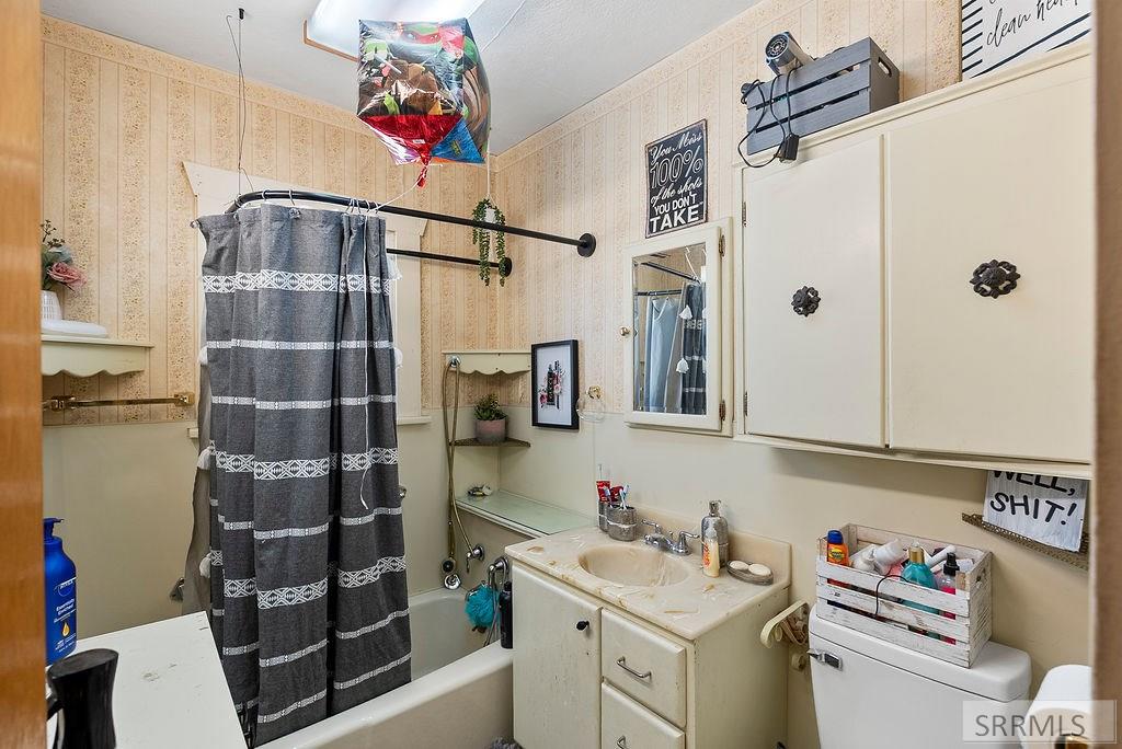 1046 E Lander Street