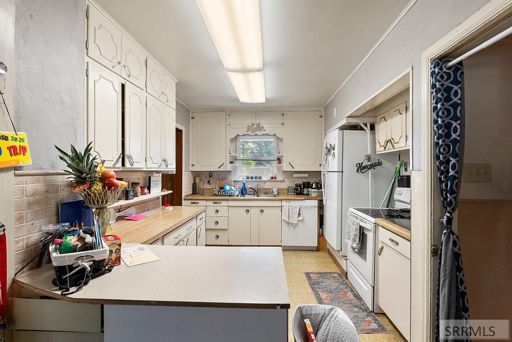 1046 E Lander Street