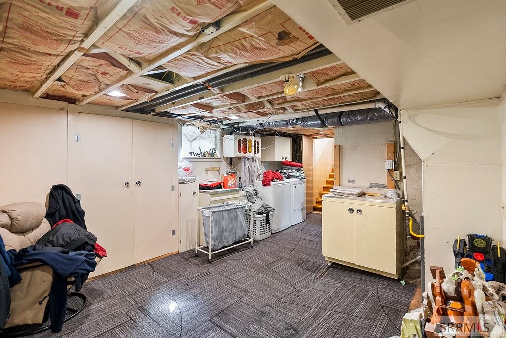 1046 E Lander Street