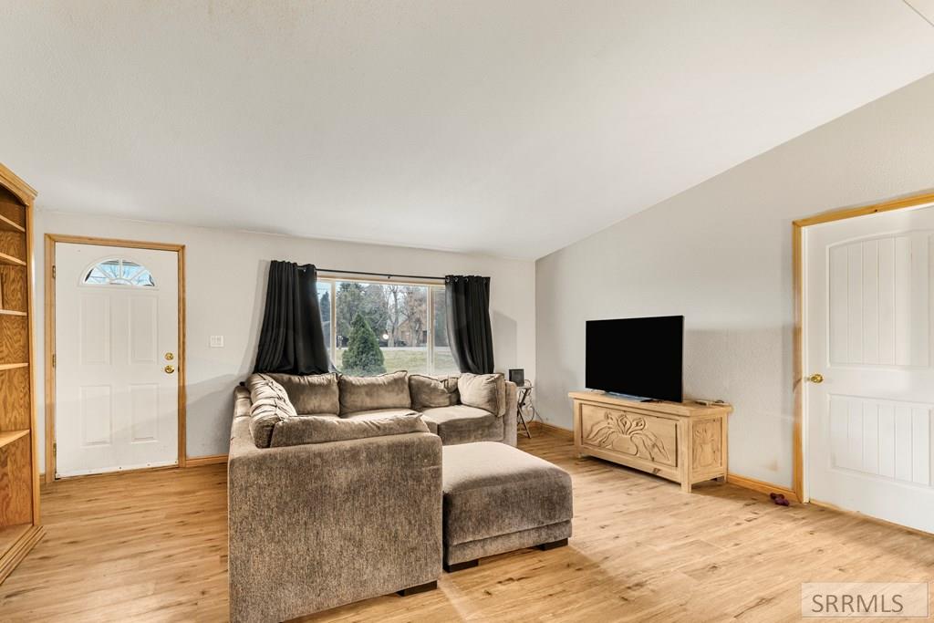 13474 N Yellowstone Hwy