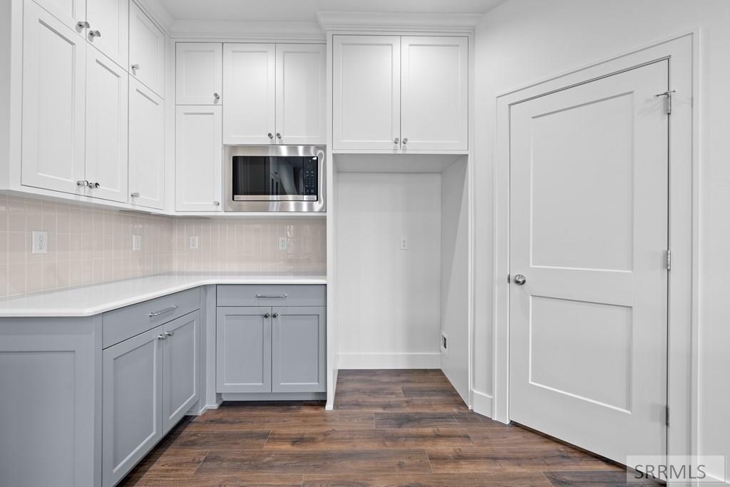 5768 Dune Village Way