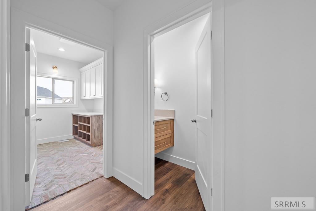 5768 Dune Village Way