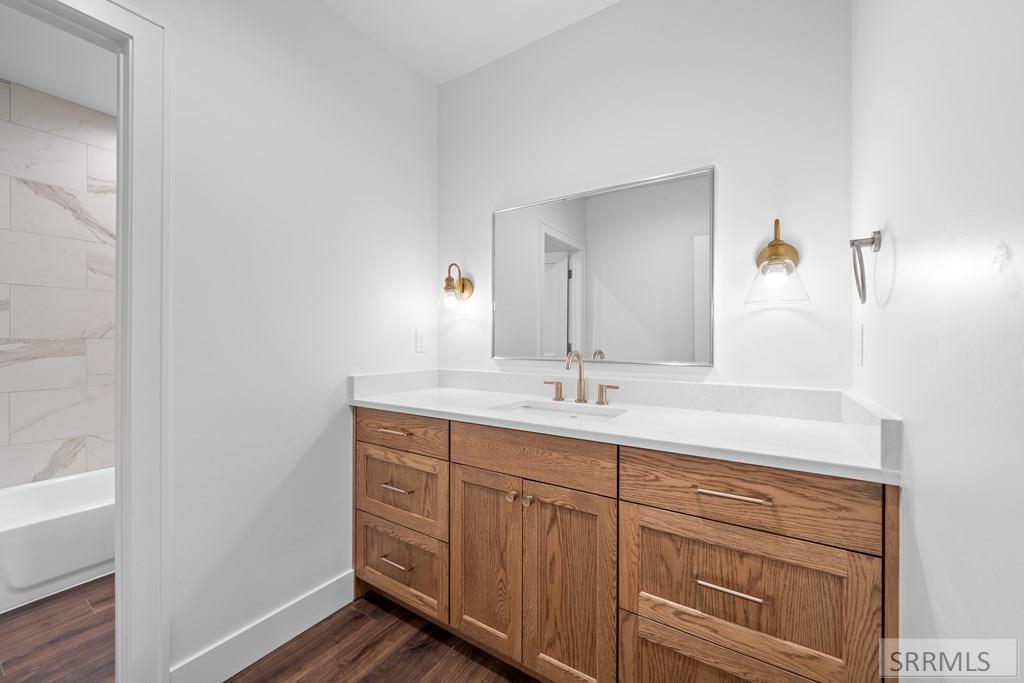 5768 Dune Village Way