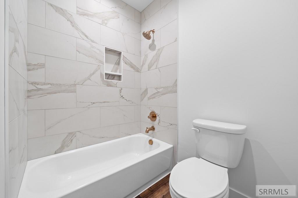 5768 Dune Village Way