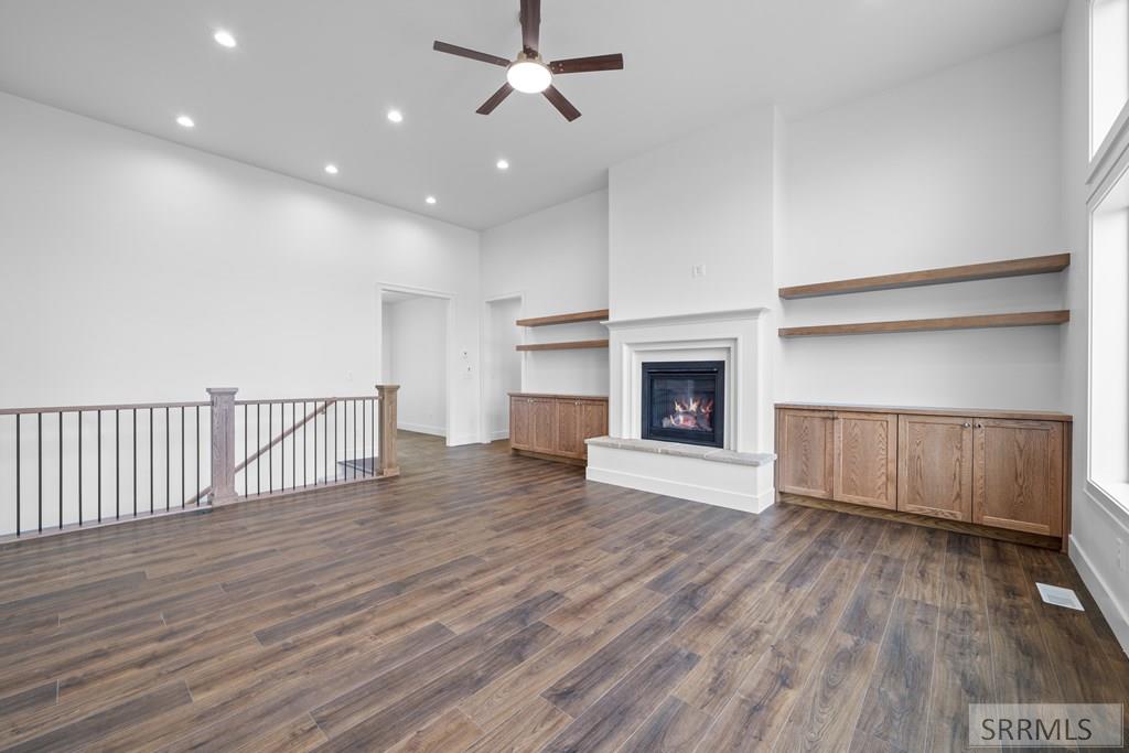 5768 Dune Village Way