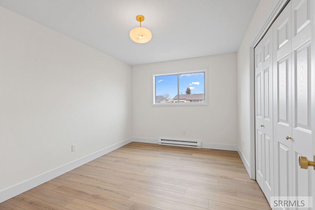 4100 E Greenwillow Lane