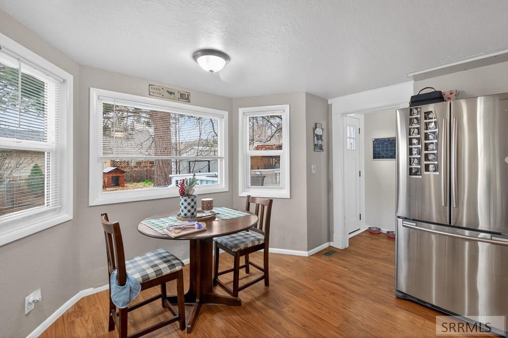 337 N Johnson Avenue